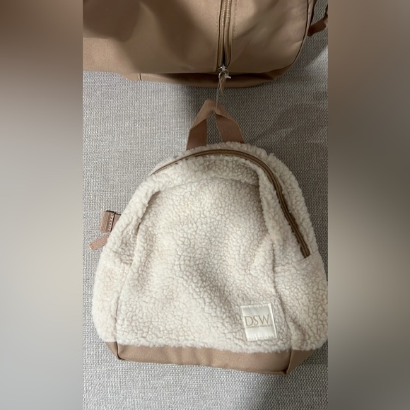 Backpack - Picture 2 of 3